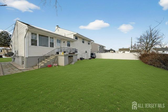 26 S Michael Street, Fords, NJ 08863