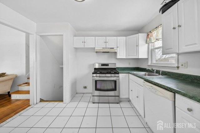 26 S Michael Street, Fords, NJ 08863
