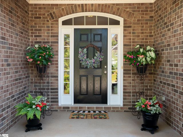 5 Cedarcrest Court, Simpsonville, SC 29680