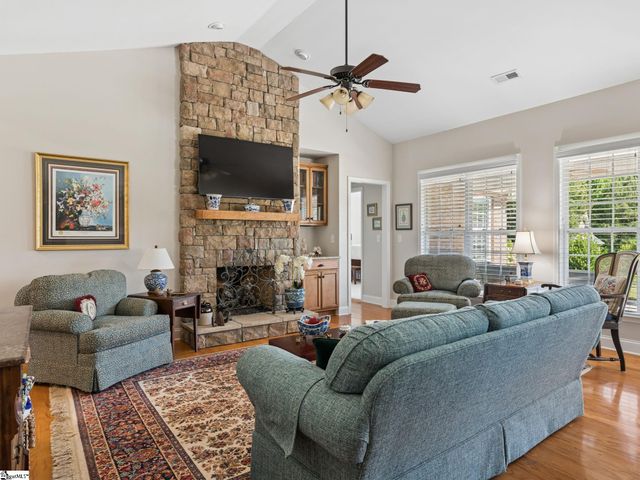 5 Cedarcrest Court, Simpsonville, SC 29680