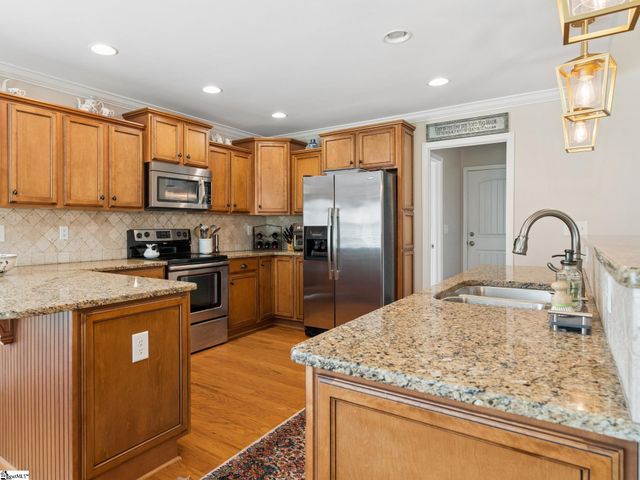 5 Cedarcrest Court, Simpsonville, SC 29680