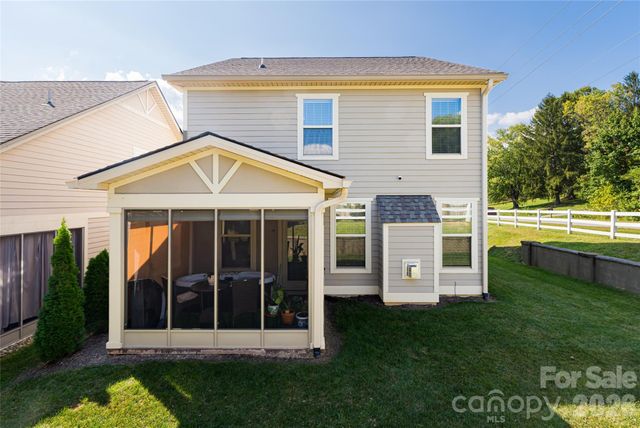 31 Burlington Lane, Fletcher, NC 28732