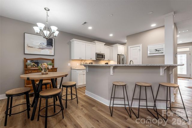 31 Burlington Lane, Fletcher, NC 28732