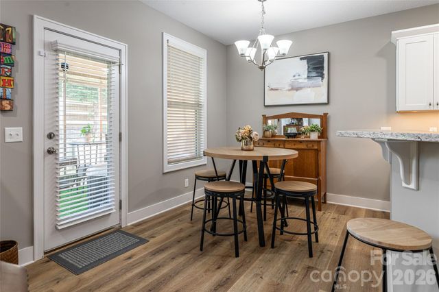 31 Burlington Lane, Fletcher, NC 28732