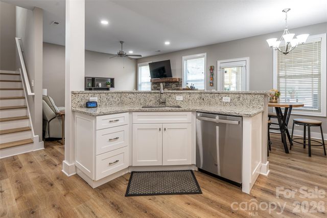 31 Burlington Lane, Fletcher, NC 28732