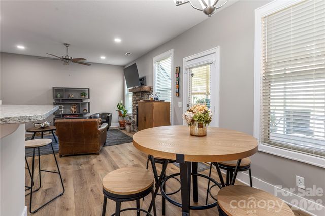 31 Burlington Lane, Fletcher, NC 28732