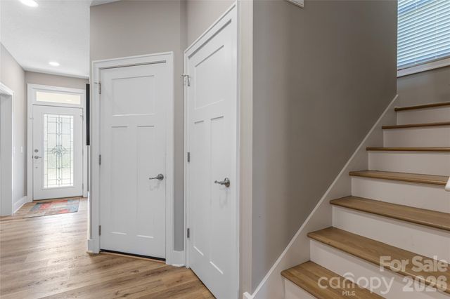 31 Burlington Lane, Fletcher, NC 28732