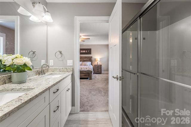 31 Burlington Lane, Fletcher, NC 28732