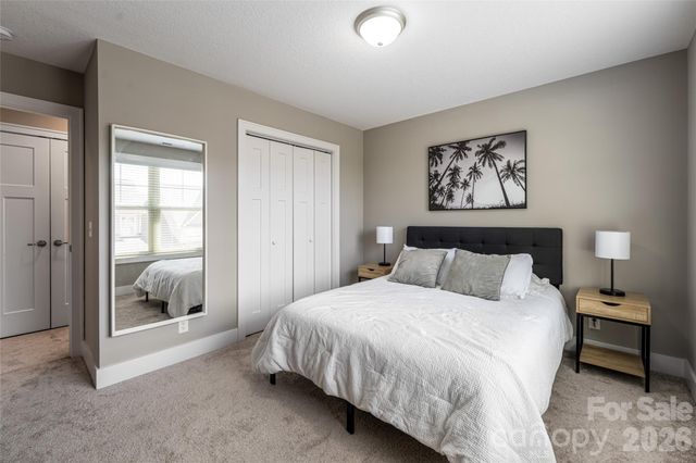 31 Burlington Lane, Fletcher, NC 28732