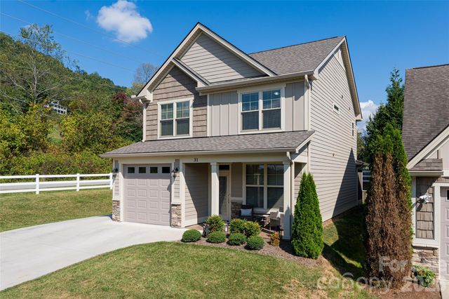 31 Burlington Lane, Fletcher, NC 28732