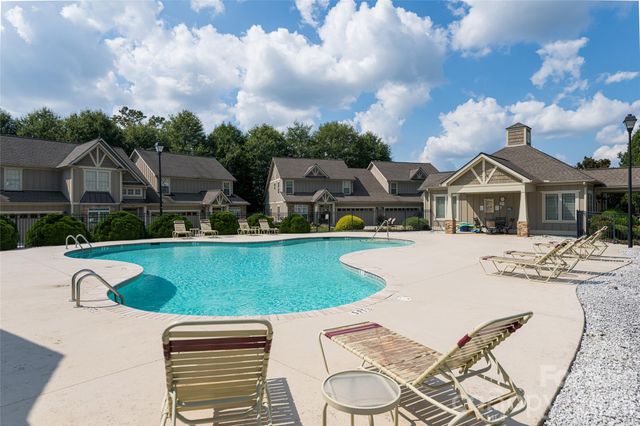 31 Burlington Lane, Fletcher, NC 28732