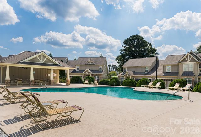 31 Burlington Lane, Fletcher, NC 28732