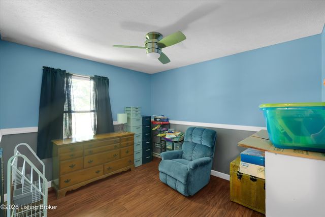 119 Ashley Ct, Louisville, KY 40229