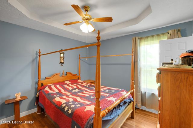 119 Ashley Ct, Louisville, KY 40229