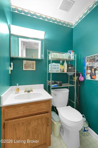 119 Ashley Ct, Louisville, KY 40229