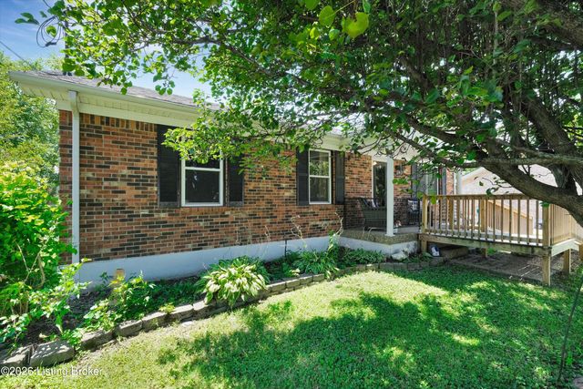 119 Ashley Ct, Louisville, KY 40229