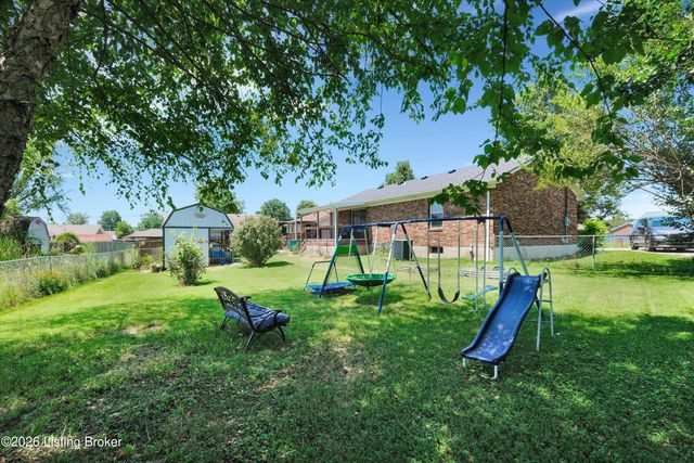 119 Ashley Ct, Louisville, KY 40229
