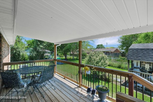 119 Ashley Ct, Louisville, KY 40229