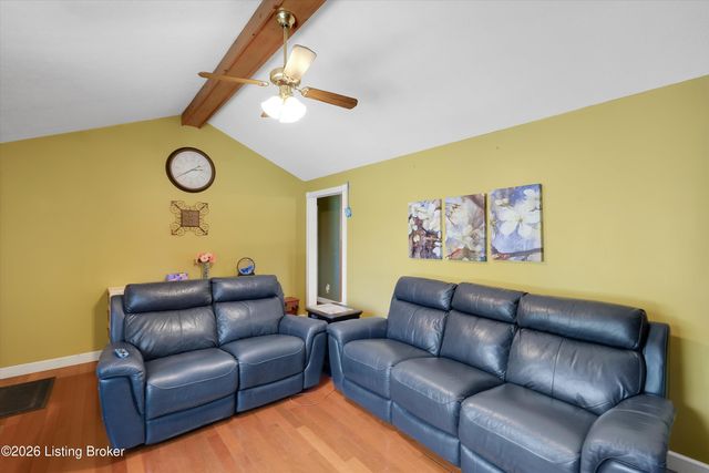119 Ashley Ct, Louisville, KY 40229