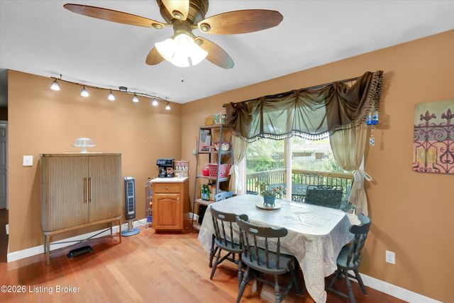 119 Ashley Ct, Louisville, KY 40229
