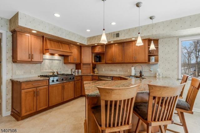 855 Sunset Rdg, Bridgewater Twp., NJ 08807