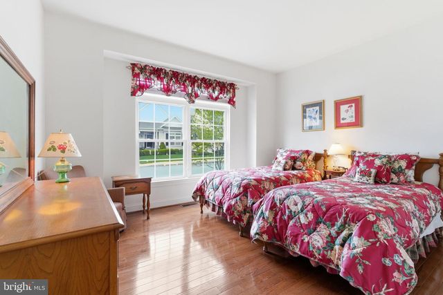 126 BAYHILL DR, North Wales, PA 19454