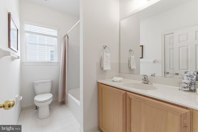 126 BAYHILL DR, North Wales, PA 19454