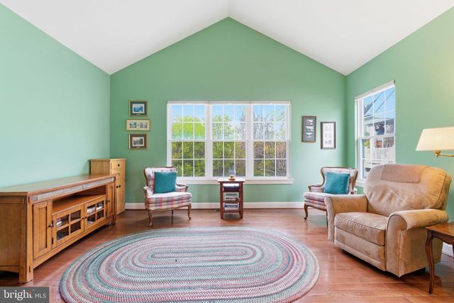 126 BAYHILL DR, North Wales, PA 19454