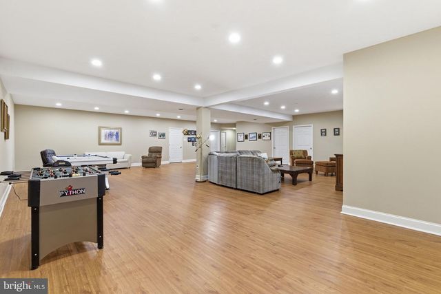 126 BAYHILL DR, North Wales, PA 19454