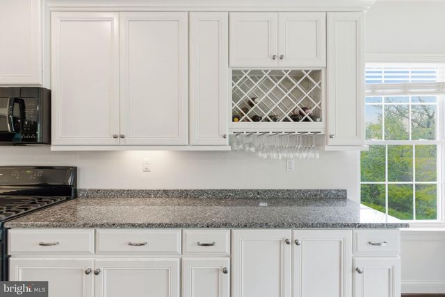 126 BAYHILL DR, North Wales, PA 19454