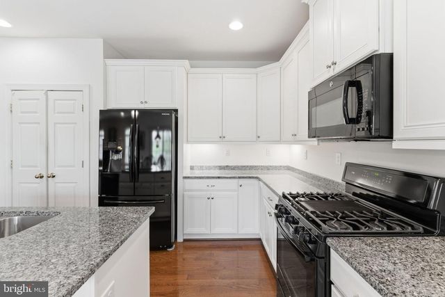 126 BAYHILL DR, North Wales, PA 19454