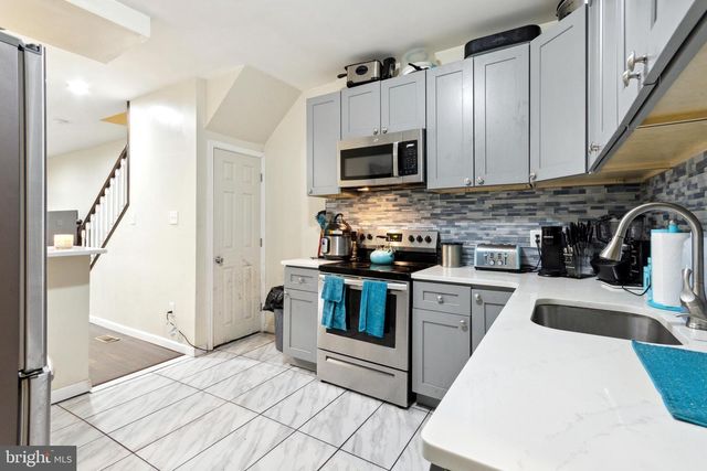 7275 SAYBROOK AVE, Philadelphia, PA 19142