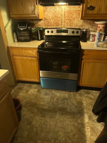 174 Bowdoin St, Springfield, MA 01109