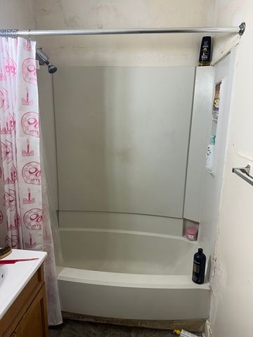174 Bowdoin St, Springfield, MA 01109