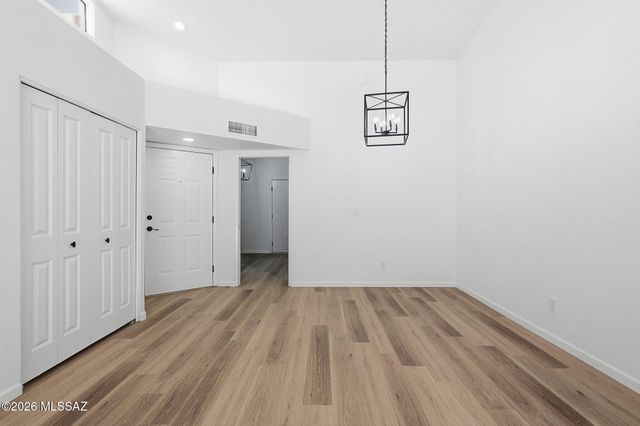 1824 N La Rienda Avenue, Tucson, AZ 85715