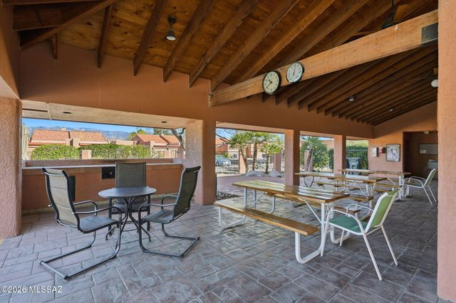 1824 N La Rienda Avenue, Tucson, AZ 85715