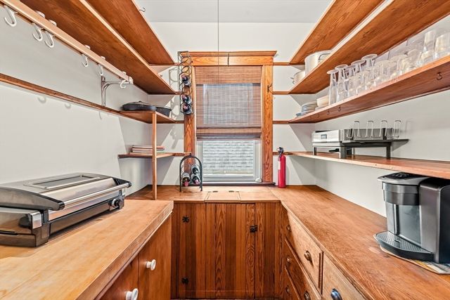 1754 Columbia 3, Boston, MA 02127