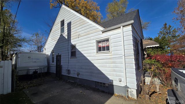 20553 Strasburg Street, Detroit, MI 48205