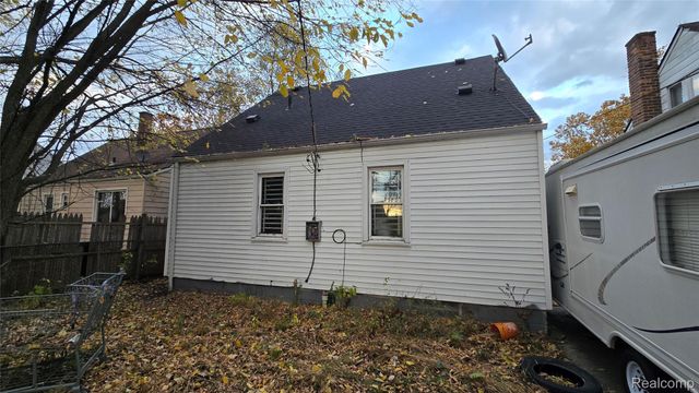 20553 Strasburg Street, Detroit, MI 48205