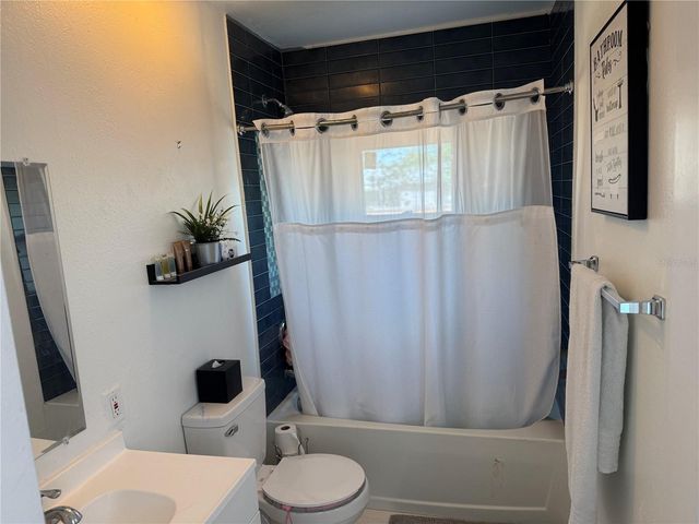 1917 W FIG STREET, Tampa, FL 33606