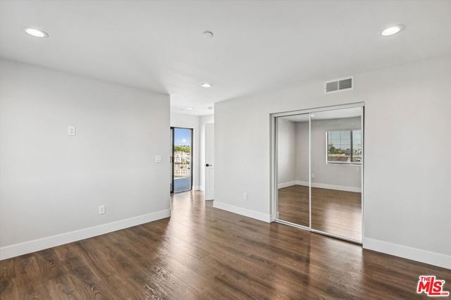 819 E La Palma Drive 5, Inglewood, CA 90301