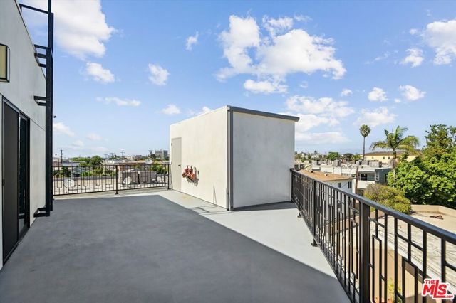 819 E La Palma Drive 5, Inglewood, CA 90301