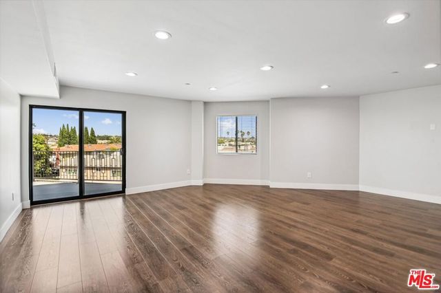 819 E La Palma Drive 5, Inglewood, CA 90301