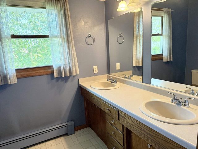 1825 N DOUGLAS STREET, Appleton, WI 54914