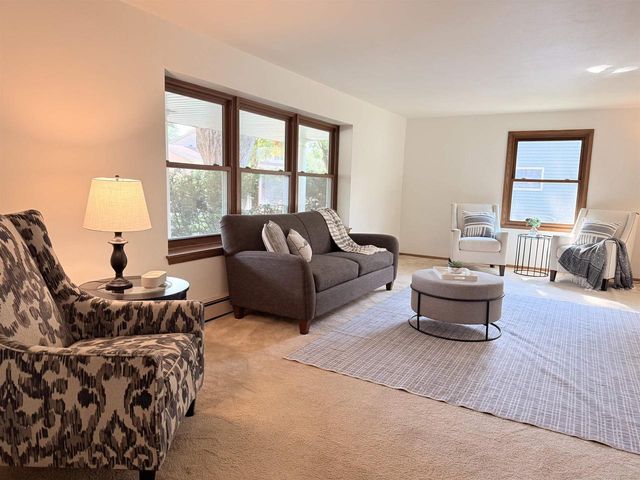 1825 N DOUGLAS STREET, Appleton, WI 54914