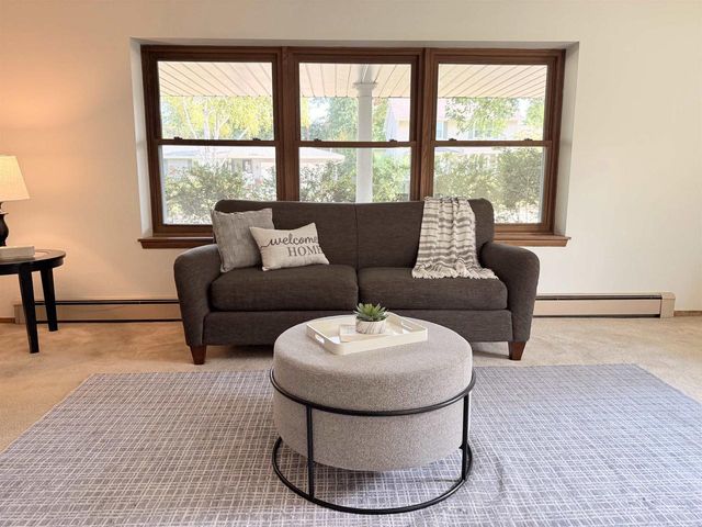 1825 N DOUGLAS STREET, Appleton, WI 54914