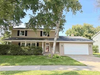 1825 N DOUGLAS STREET, Appleton, WI 54914