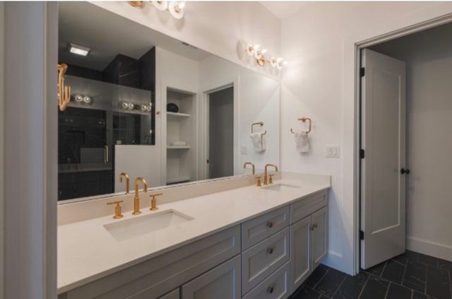 1406 Napoleon St, Nashville, TN 37207