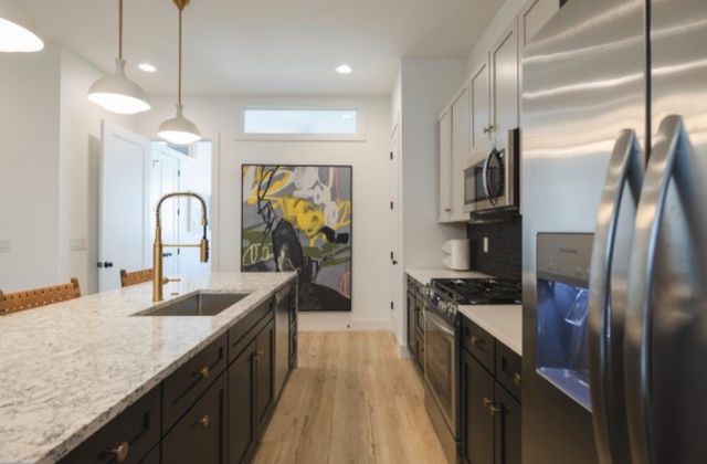 1406 Napoleon St, Nashville, TN 37207