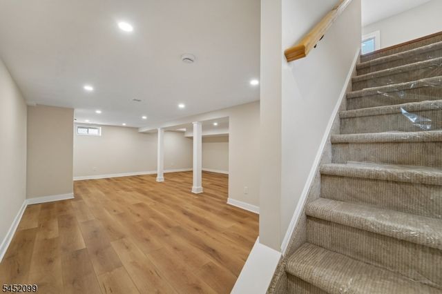 324 Thomas Ave, Lyndhurst Twp., NJ 07071